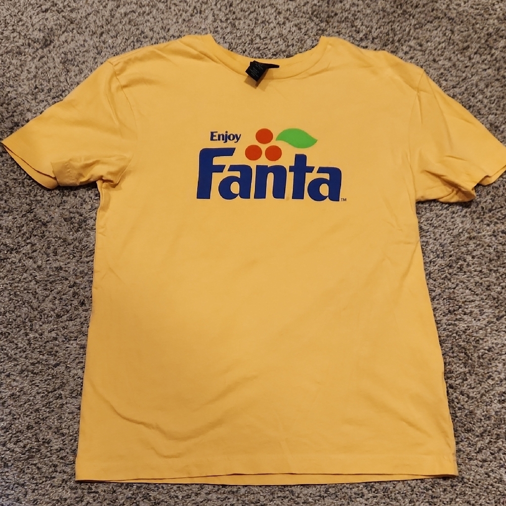Fanta Graphic Tee - Yellow